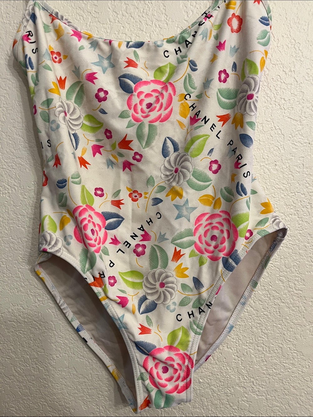 CHANEL Cream One-Piece with Pastel Pink & Green Accents - Picture 5 of 11